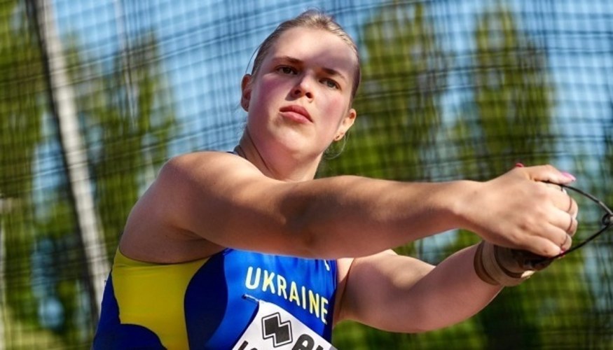 Міланія Кохан під час кваліфікації метання молота на чемпіонаті Європи U18 у Рієтті
