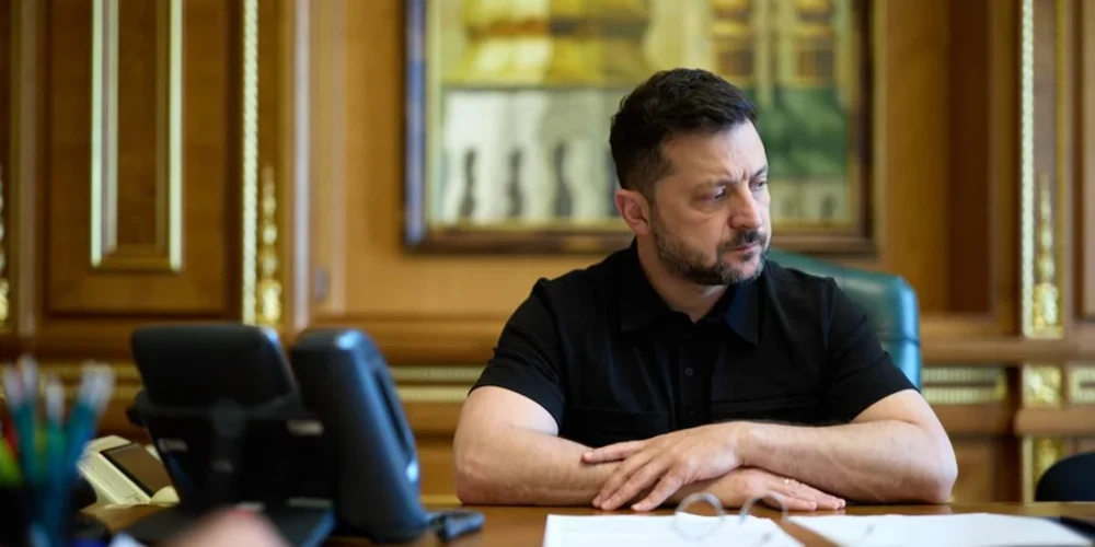 Президент України Володимир Зеленський під час вечірнього відеозвернення