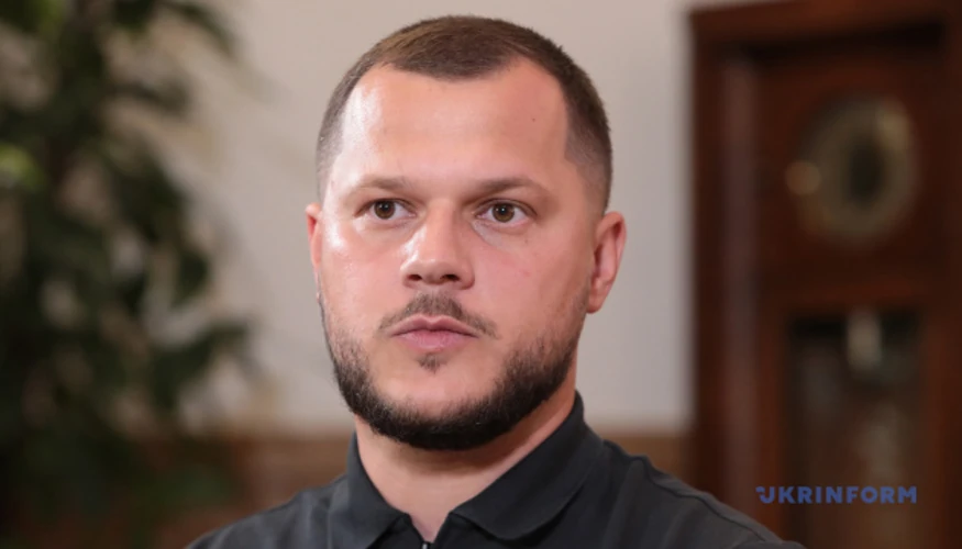 Підготовчі роботи для понтонної переправи через Дніпро у Києві