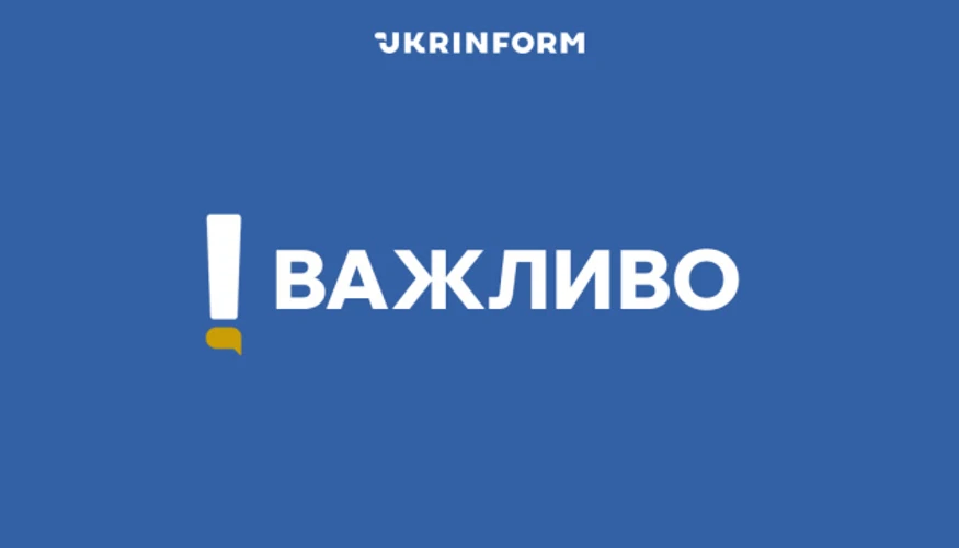 Пошкоджена чотириповерхова будівля магазину в Соломʼянському районі Києва після влучання безпілотника